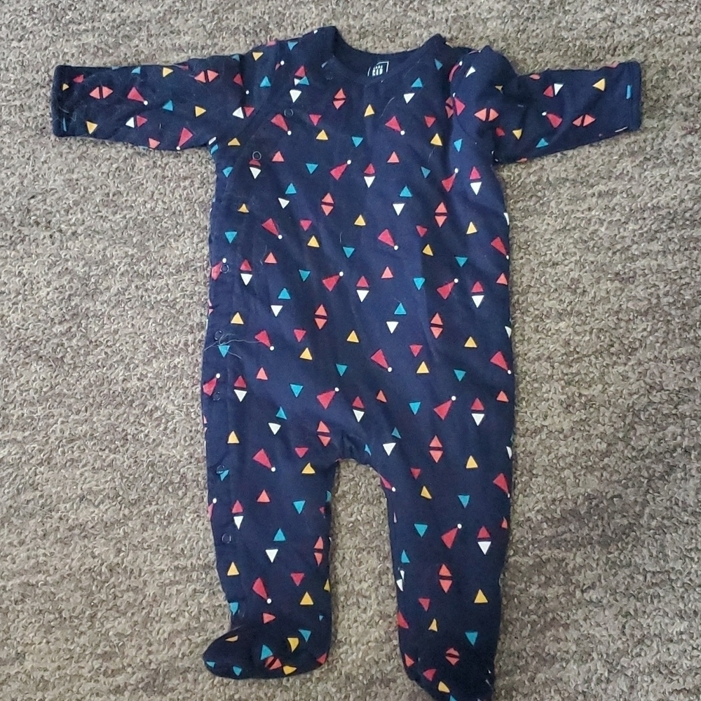 Baby gap onesie size 3 to 6 months